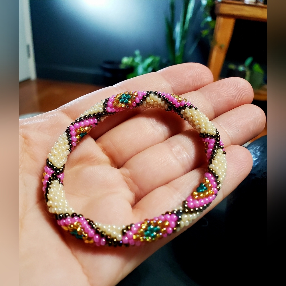 $6 with Bundle Glass Bead Bracelet Roll-on Crocheted Bohemian Hippie - Picture 4 of 5